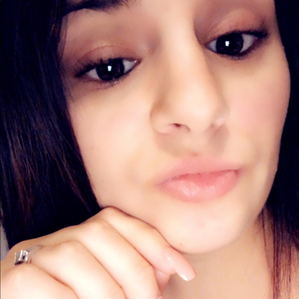 Meet your Posher, Jada
